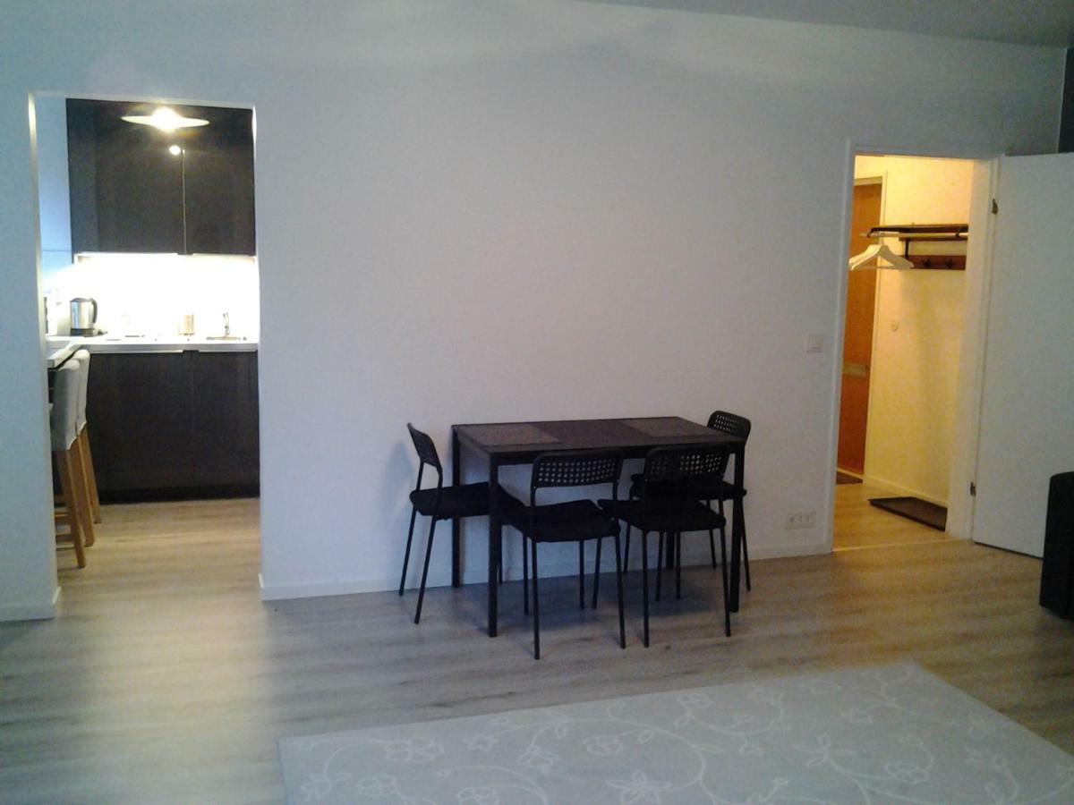 Apartment โรวานิเอมิ ภายนอก รูปภาพ